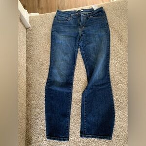 Bootcut Levi’s Jeans